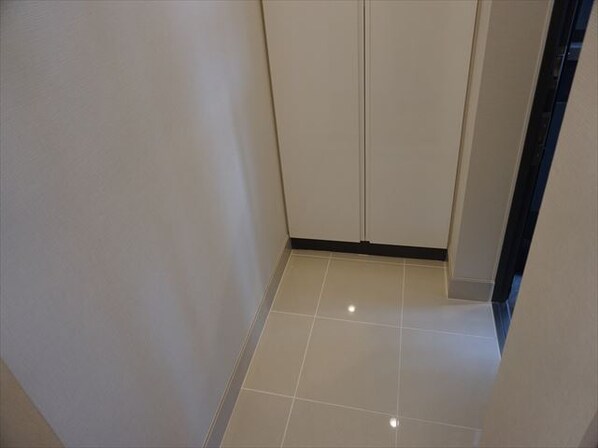 コンフォリア新御徒町の物件内観写真